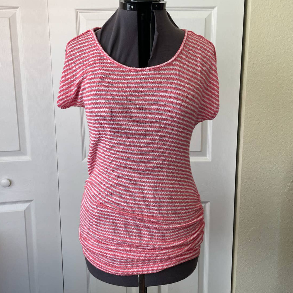 Motherhood Maternity Coral Short Sleeved Crew Neck Knit Striped Top • Size M 🗣